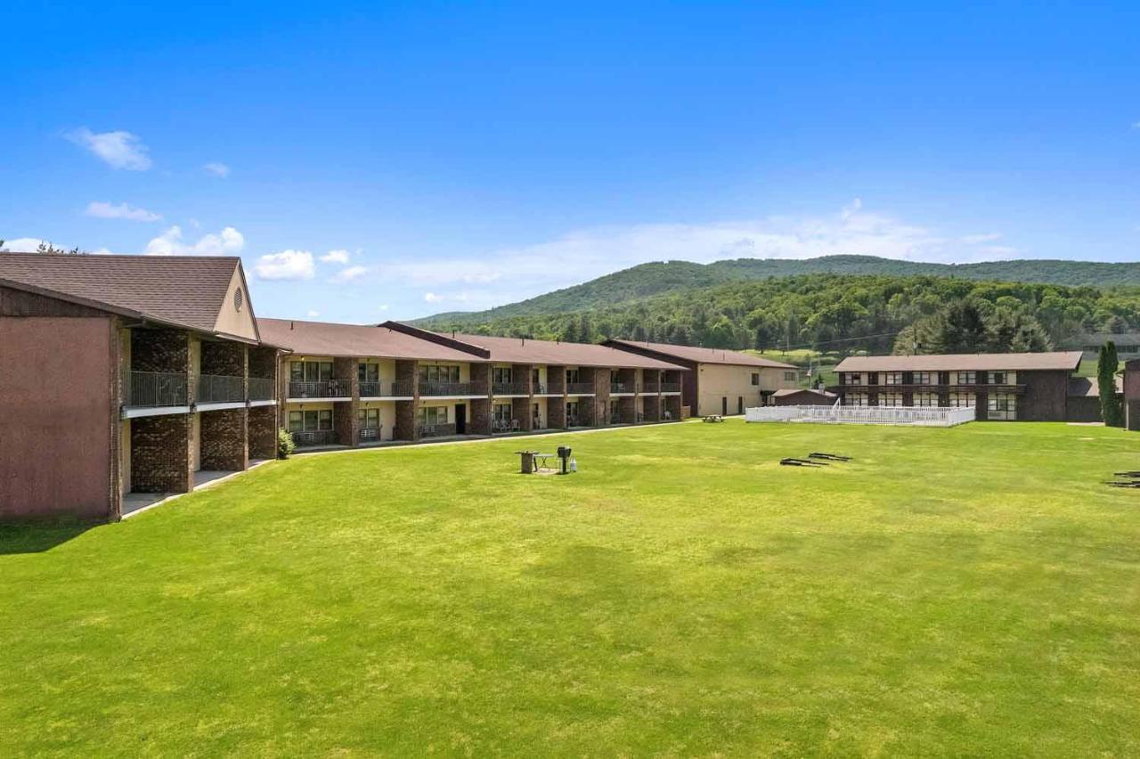 Shadowbrook Resort Tunkhannock Exterior foto